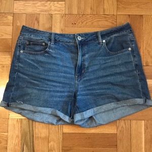 American Eagle Jean Shorts • Size 16